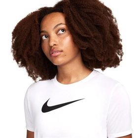 Nike FQ4975-100 Beyaz Dri-Fit Antrenman Kadın T-Shirt