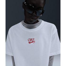 Nike HF9500-100 Sportswear Short-Sleeve Crop Beyaz Kadın T-Shirt