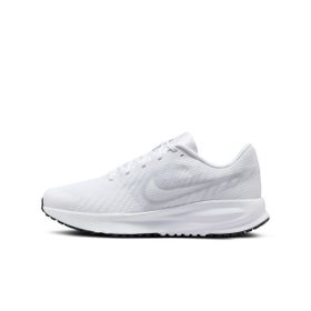 Nike HM9594-100 Run Defy Beyaz Erkek Koşu Ayakkabısı