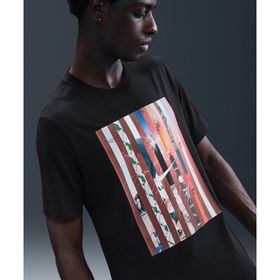 Nike HQ9270-010 Sportswear Siyah Erkek T-Shirt