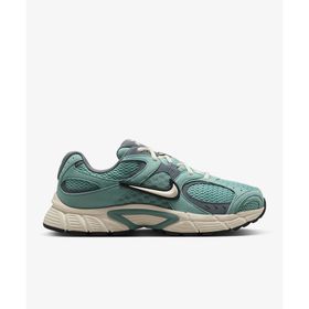Nike II6294-001 V5 RNR Yeşil Kadın Sneaker