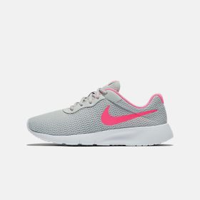 Nike Tanjun Siyah Erkek Çocuk Spor Ayakkabı