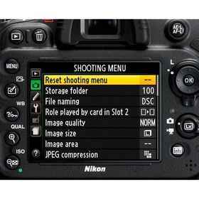 Nikon D610 28-300mm VR Lens DSLR Fotoğraf Makinesi