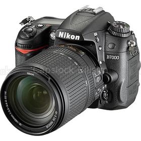 Nikon D7000 18-140mm VR Lens DSLR Fotoğraf Makinesi