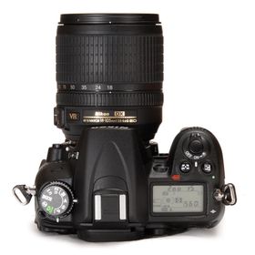 Nikon D7000 18-200mm Lens DSLR Fotoğraf Makinesi