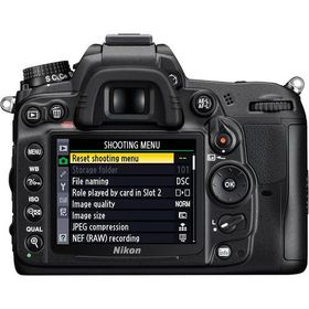 Nikon D7000 18-300mm VR Lens DSLR Fotoğraf Makinesi