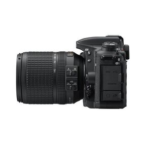 Nikon D7500 + 18-140 mm VR Lens Kit