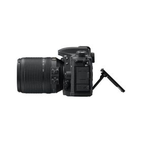 Nikon D7500 + 18-140mm Lens DSLR Fotoğraf Makinesi