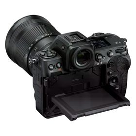 Nikon Z8 + 24-120mm Lens Aynasız Fotoğraf Makinesi