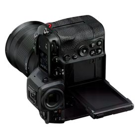Nikon Z8 + 24-120mm Lens Aynasız Fotoğraf Makinesi