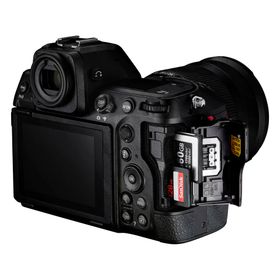 Nikon Z8 Aynasız Fotoğraf Makinesi