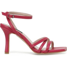 Nine West Yetta 3FX Fuşya Kadın Sandalet