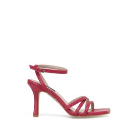 Nine West Yetta 3FX Fuşya Kadın Sandalet