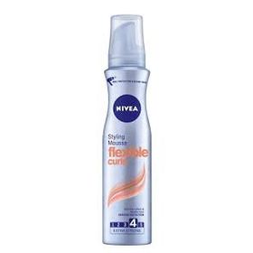 Nivea 150 ml Doğal Bukleler Ekstra Güçlü Saç Köpüğü