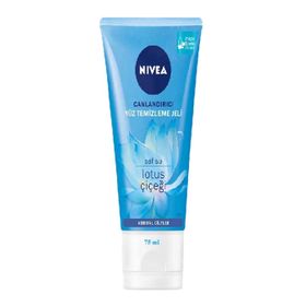 Nivea 150 ml Saf Su ve Lotus Çiçeği ile Etkili Canlandırıcı Yüz Temizleme Jeli