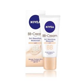Nivea Bb Cream Hepsi 1 Arada Açık Ton 50 ml Nemlendirici Krem