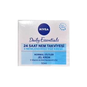 Nivea Essentials 24 Saat Nem Takviyesi Canlandırıcı Spf15 50 ml Gündüz Kremi