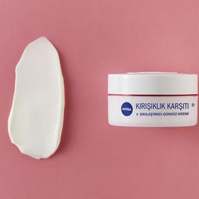 Nivea Kırışıklık Karşıtı 45+ 3x50 ml Sıkılaştırıcı Krem