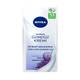 Nivea SPF15 Doğal Üzüm Çekirdeği Yağı 50 ml Hassas Gündüz Kremi