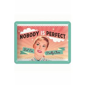 Nostalgic Art 26101 Nobody İs Perfect Kabartmalı Metal Duvar Panosu