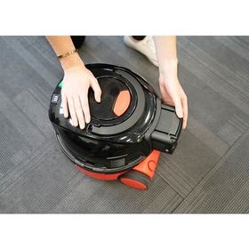 Numatic NBV190NX Kırmızı Şarjlı Süpürge