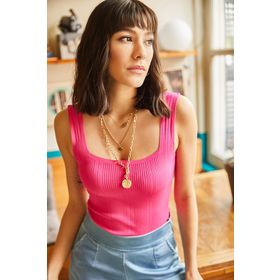 Olalook BLZ19001872 Kadın Fuşya Kare Yaka Fitilli Eteği Detaylı Crop Triko Bluz