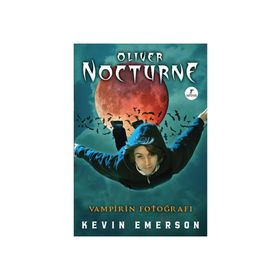 Oliver Nocturne 1 - Vampirin Fotoğrafı - Kevin Emerson