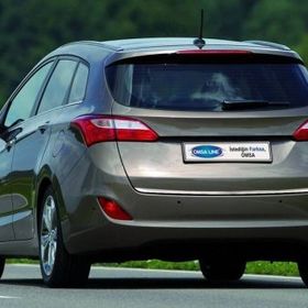 Omsa Hyundai i30 SW Krom 2012-2016 Arası Bagaj Alt Çıta