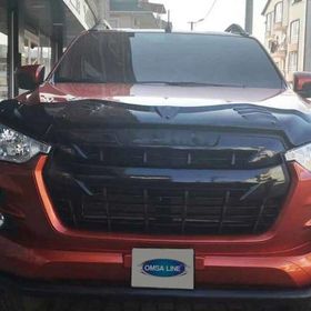 Omsa Isuzu D-Max 2020 ve Sonrası Yarasa Ön Kaput Rüzgarlığı