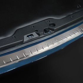 Omsa Renault Express 2021 ve Sonrası Taşlı Krom Arka Tampon Eşiği