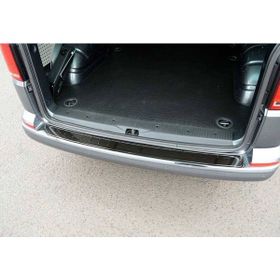 Omsa VW T6 Transporter 2015 ve Sonrası Çift Kapı Siyah Krom Arka Tampon Eşiği