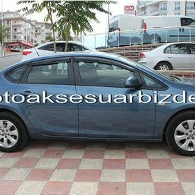 Opel Astra J Sedan Mügen Cam Rüzgarlığı