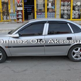 Opel Vectra 1995-2002 B Mugen 4 Adet Cam Rüzgarlığı