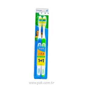 Oral-B 3 Effect Maxi Clean Medium Diş Fırçası