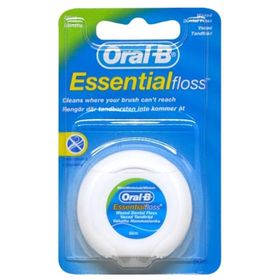 Oral-B Naneli Mumlu 50 m Diş İpi