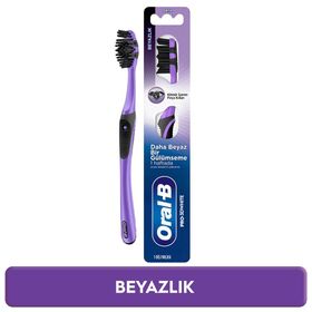 Oral-B Pro-3D White Kömürlü Orta Beyazlık Diş Fırçası