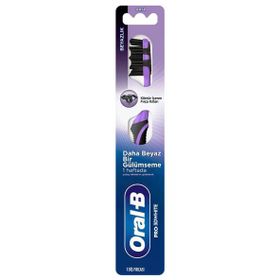 Oral-B Pro-3D White Kömürlü Orta Beyazlık Diş Fırçası