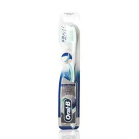 Oral-B Pro Health Hassas Diş Eti ve Diş Minesi 0.01 mm Diş Fırçası