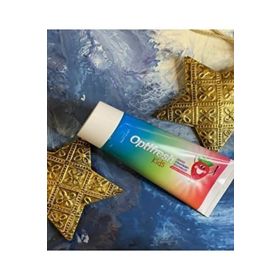 Oriflame 50 gr Optifresh Kids Gentle Çilek Özlü Diş Macunu