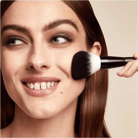 Oriflame The One Çok Lifli Pudra Fırçası