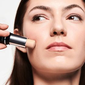 Oriflame The One Pro All Cover Ivory Nude Stik Fondöten