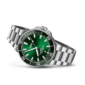 Oris Aquis Date 01 733 7787 4157-07 8 22 04PEB Gri Çelik Erkek Kol Saati