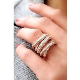 Oseshop Pırlanta Parlaklığında Zirkon Taşlı 925 Ayar Gümüş Rose Altın Kaplama İtalyan Tasarımı Atlamalı Yüzük