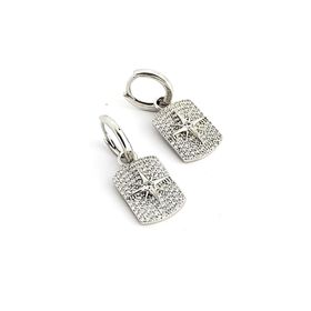Oseshop Pırlanta Parlaklığında Zirkon Taşlı 925 Ayar Gümüş Üzerine Beyaz Altın Kaplama Kutup Yıldızı Detaylı Trend Küpe