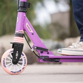 Oxelo MID5 Mor Çocuk Süspansiyonlu ve Gidonda Frenli Scooter
