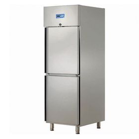 Öztiryakiler GN 600.00 NMV Tek Kapılı Buzdolabı