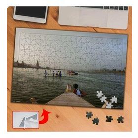 P037 İskele Kenarında İnsanlar 240 Parça Puzzle Yapboz Tablo