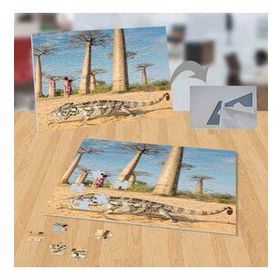 P047 Madagaskarda Bir Bukalemun 99 Parça Puzzle Yapboz