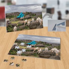 P063 Bebek Kuzuların Yanında Küçük Kız 99 Parça Puzzle Yapboz
