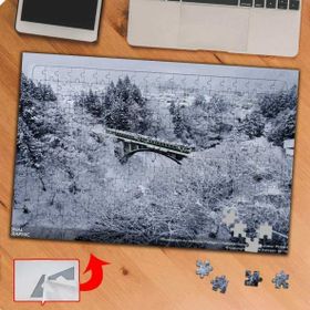 P066 Karlı Doğada Tren Yolculuğu 240 Parça Puzzle Yapboz Tablo